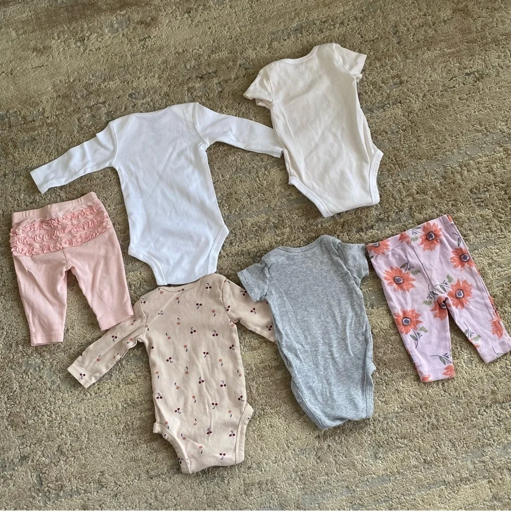 Carters 3 months Baby Girl Bundle of Onesies Leggings Pants